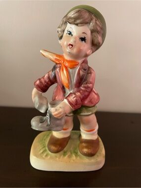 Vintage Lefton Figurine